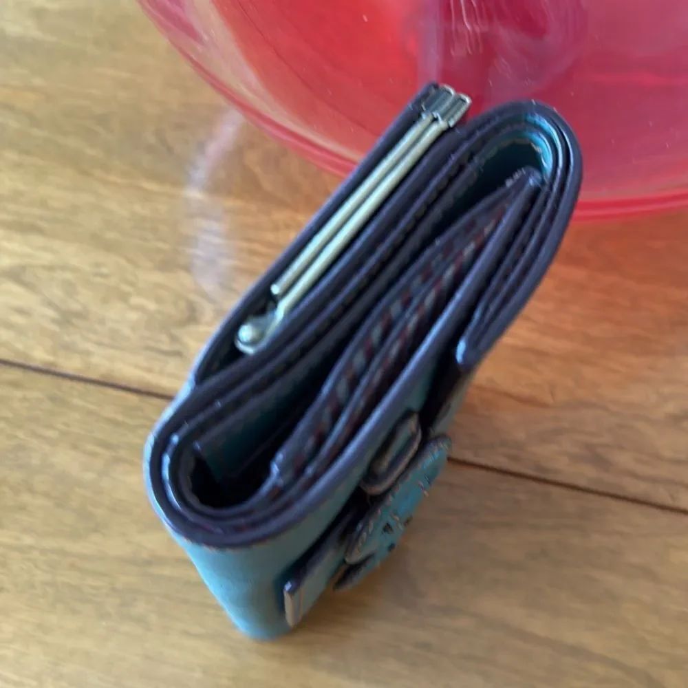 Unbranded leather wallet - Picture 7 of 8
